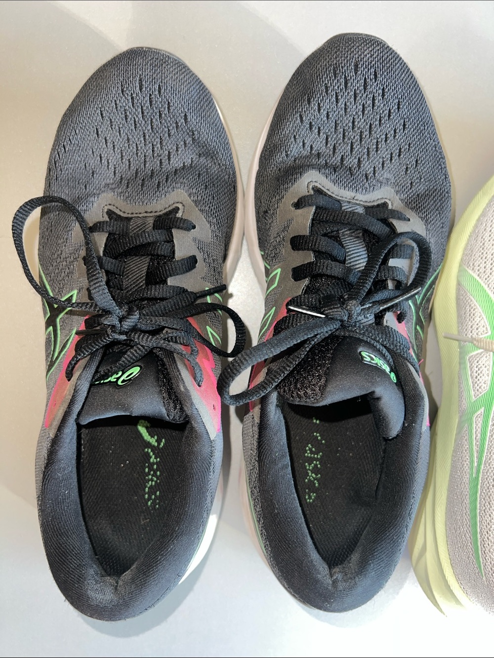 Asics Shoe Bundle - Picture 11 of 15